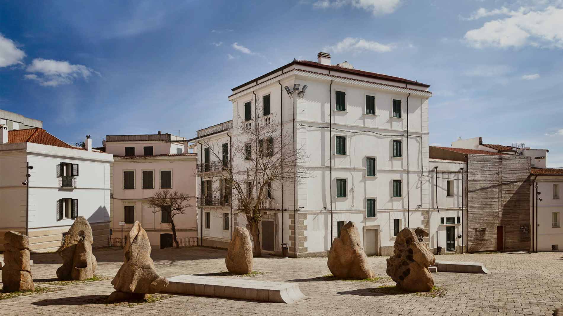 la piazza di nuoro
